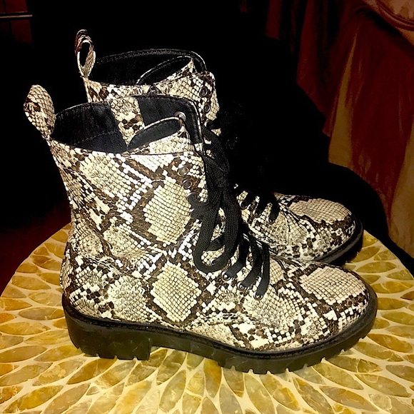 Steve Madden Guided Snake Combat Booties! - Picture 8 of 16